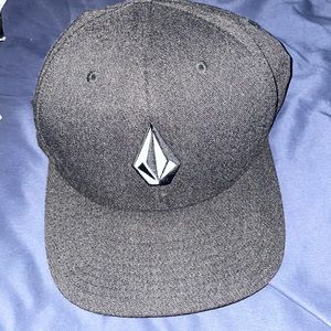 VOLCOM HAT
